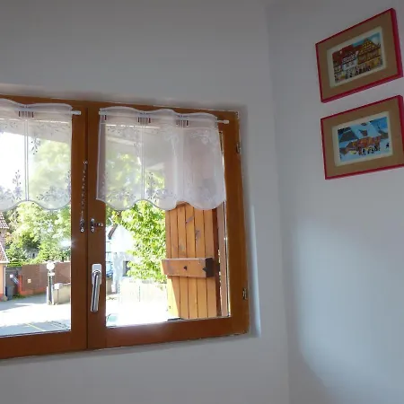 Holiday home Maison Alsacienne Restauree: 3 Niveaux, Balcon, 2 Chambres, 2 Salles De Bain, Proche Commerces - Fr-1-744-9 *