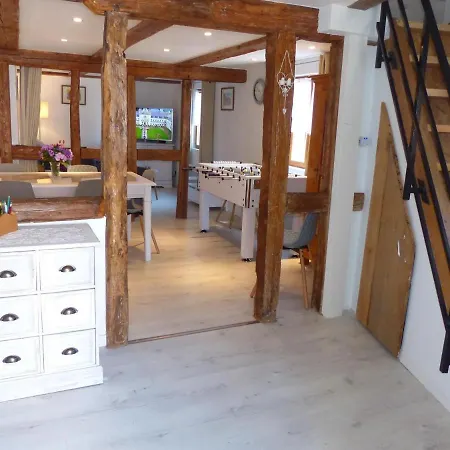 Holiday home Maison Alsacienne Restauree: 3 Niveaux, Balcon, 2 Chambres, 2 Salles De Bain, Proche Commerces - Fr-1-744-9 Guemar