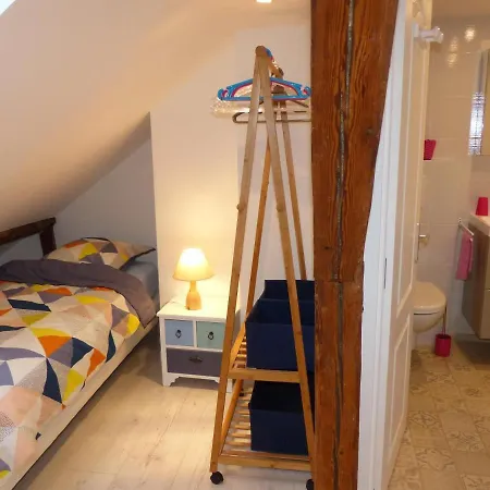 Maison Alsacienne Restauree: 3 Niveaux, Balcon, 2 Chambres, 2 Salles De Bain, Proche Commerces - Fr-1-744-9 펜션 Guémar
