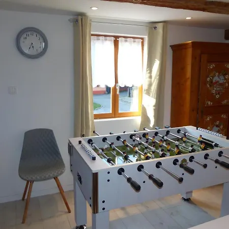 Maison Alsacienne Restauree: 3 Niveaux, Balcon, 2 Chambres, 2 Salles De Bain, Proche Commerces - Fr-1-744-9 Holiday home