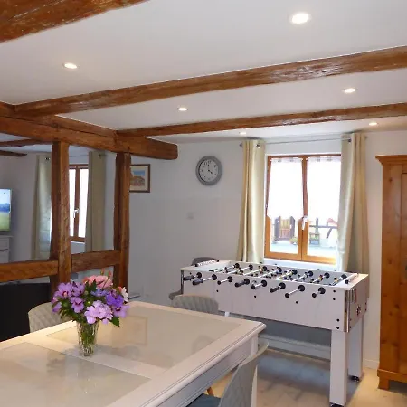 Maison Alsacienne Restauree: 3 Niveaux, Balcon, 2 Chambres, 2 Salles De Bain, Proche Commerces - Fr-1-744-9 Holiday home