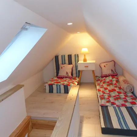 Holiday home Maison Alsacienne Restauree: 3 Niveaux, Balcon, 2 Chambres, 2 Salles De Bain, Proche Commerces - Fr-1-744-9 *